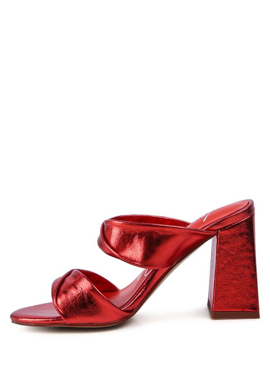 BLOCK HEELED SANDAL