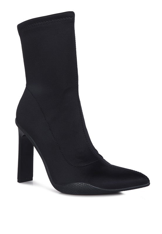 POINTED TOE ANKLE BOOTS
