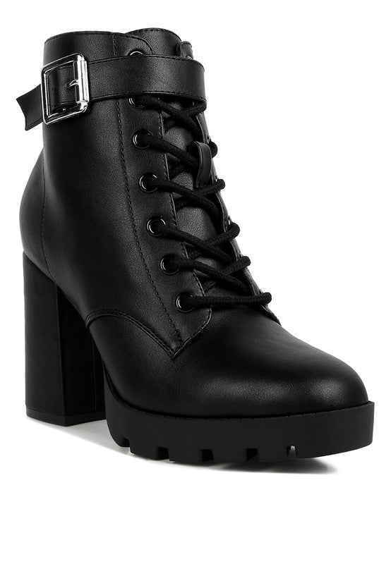 LACE UP HEELED BOOT