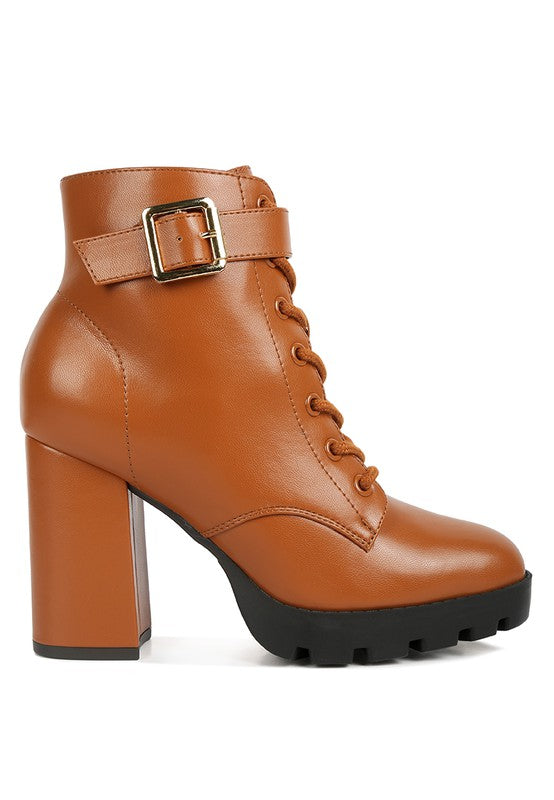 LACE UP HEELED BOOT