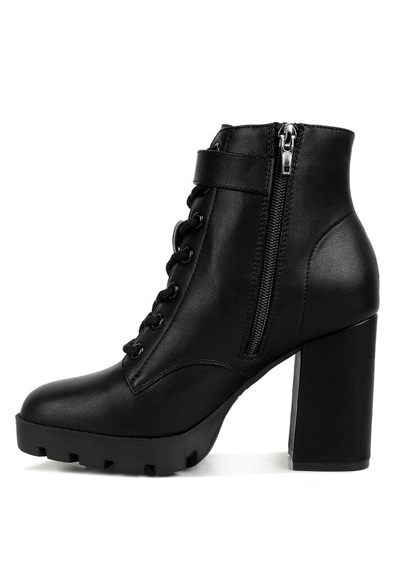 LACE UP HEELED BOOT