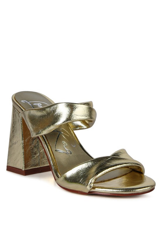 BLOCK HEELED SANDAL